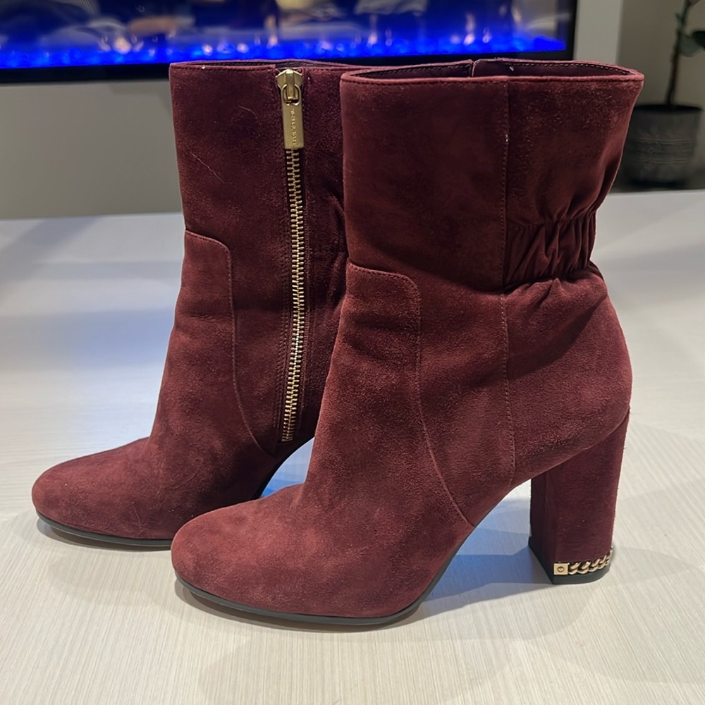 Steve Madden Burgundy Suede Block Heel Ankle Boots